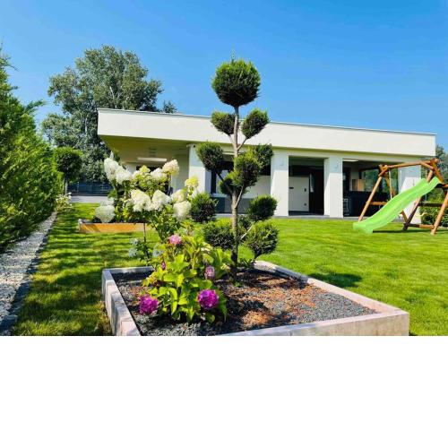 Tóparti Villa, Jakuzzi,Luxus élmény a Szigetközben