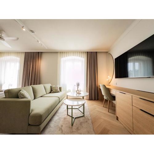 Topaz Rooms