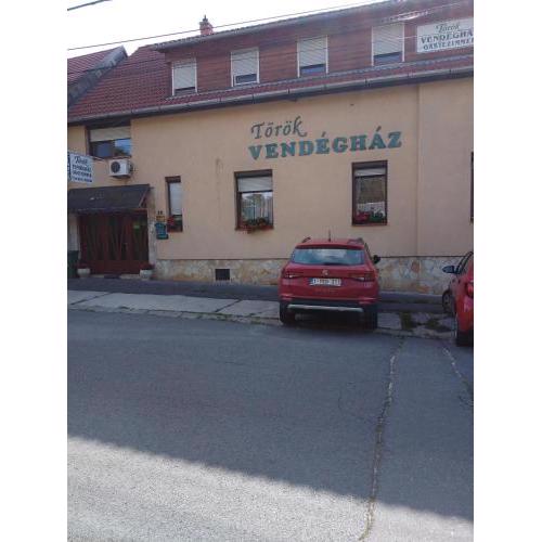 TÖRÖK VENDÉGHÁZ