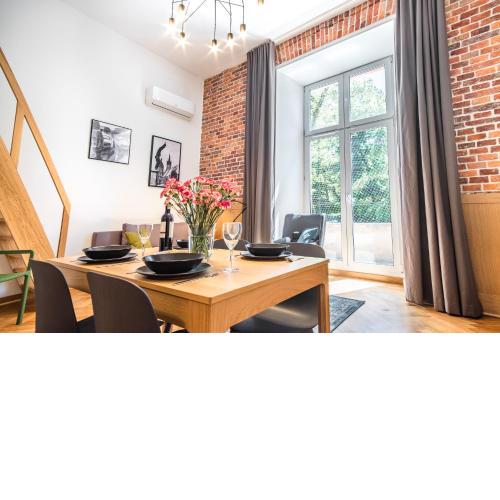 Tower Street Apartments