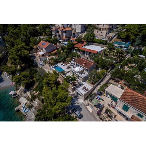 Traditional Brac Villa 3 Bedrooms Villa Turquoise Waterfront Close To Beach Phenomenal Sea Views Selca