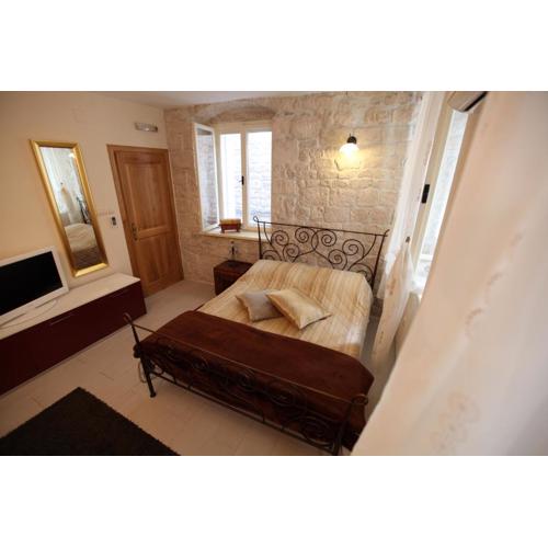 Tragurium & Salona Apartments