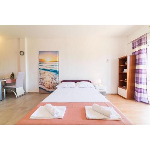 Tranquil and Stylish Apartment Kastel Novi