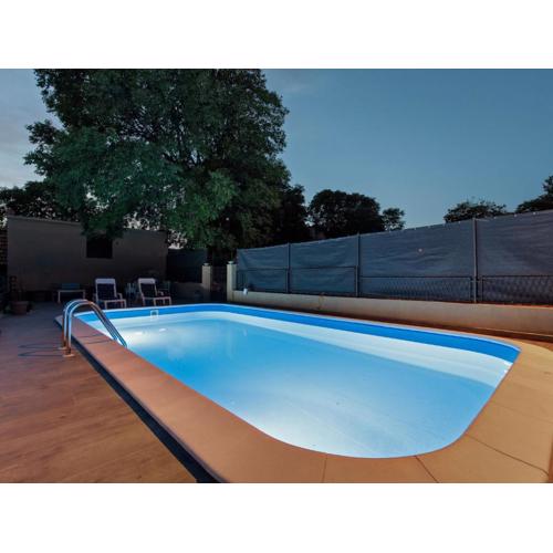 Tranquil Holiday Home in Drni
