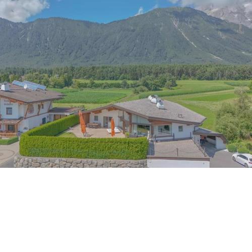 Traumhafte 120qm EG Wohnung mit Aussicht in Tirol