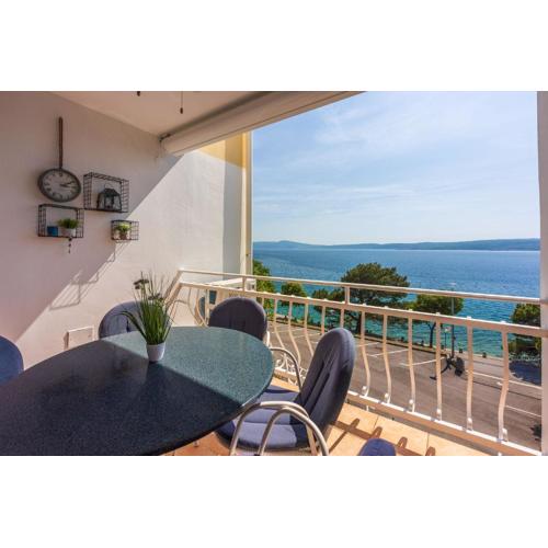 Traumhaftes Apartment direkt am Meer mit privatem Balkon, Meerblick, Waschmaschine, Klima