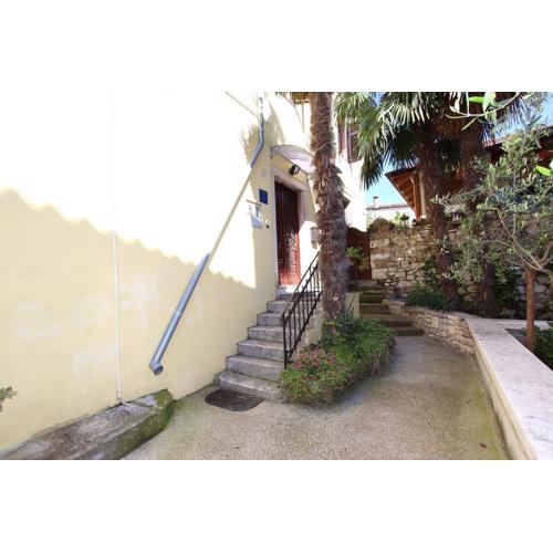 Traumhaftes Studio-Apartment nur 400 Meter zum Strand inmitten der Altstadt von Rovinj
