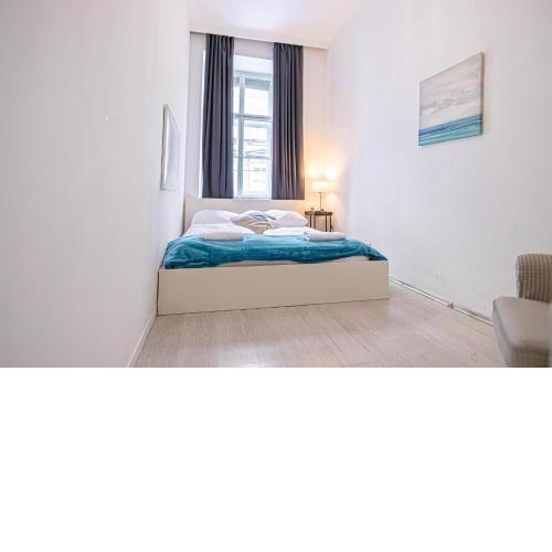 Trendy 1BR & 1LR Near Rennweg, Great City Links