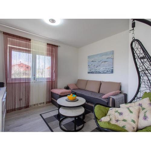 Trendy and Chic Apartment with Terrace and Private Garden - One Bedroom Apartment