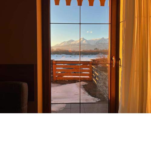 Tri Štíty Apartment with Tatra View Terrace