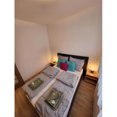 TriAngol Apartman: fürdő, belváros, egyetem