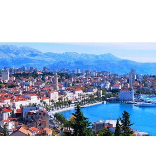 Trstenik Central