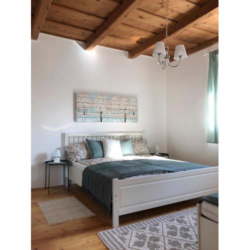 Twin Pines Apartment