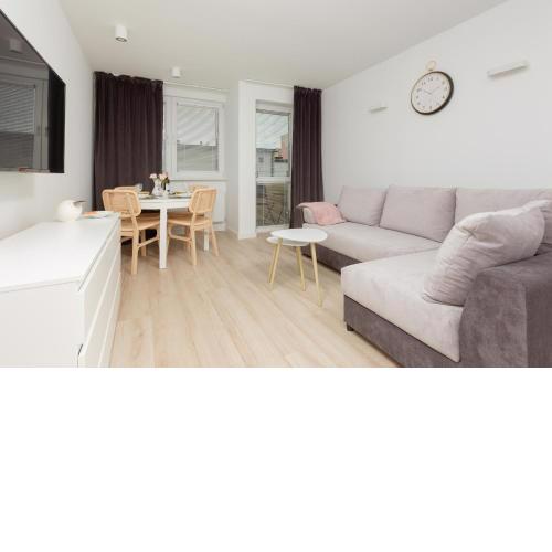 Two-Bedroom Apartament Gdansk 650 m Brzeźno Beach by Noclegi Renters