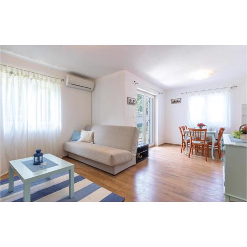 Two-Bedroom Apartment In Betiga