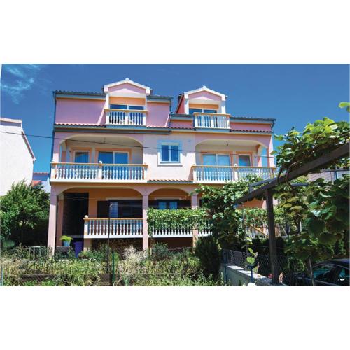 Two-Bedroom Apartment In Biograd