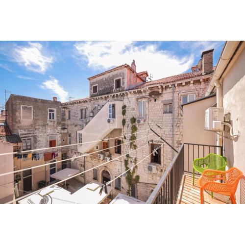 Two bedroom apartment in city center Igor