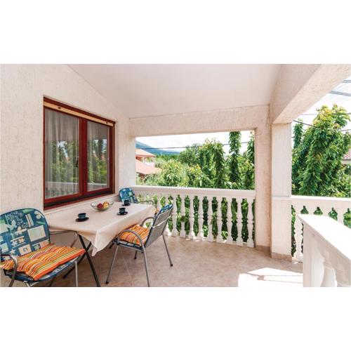 Two-Bedroom Apartment In Krusevo