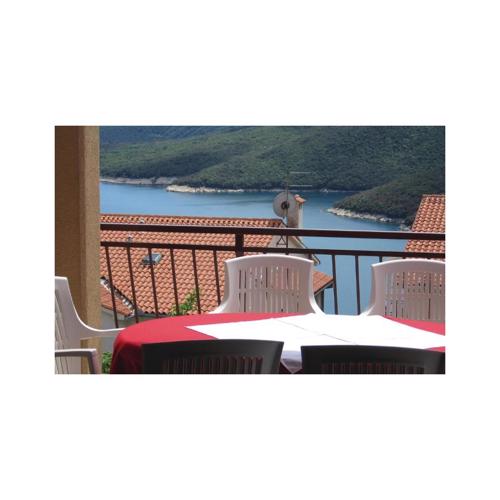 Two-Bedroom Apartment In Rabac