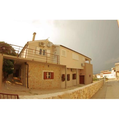 Two-Bedroom Apartment in Razanac III