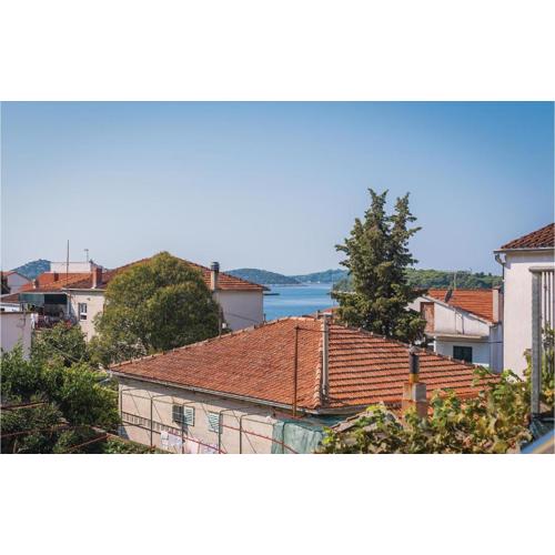 Two-Bedroom Apartment In Rogoznica