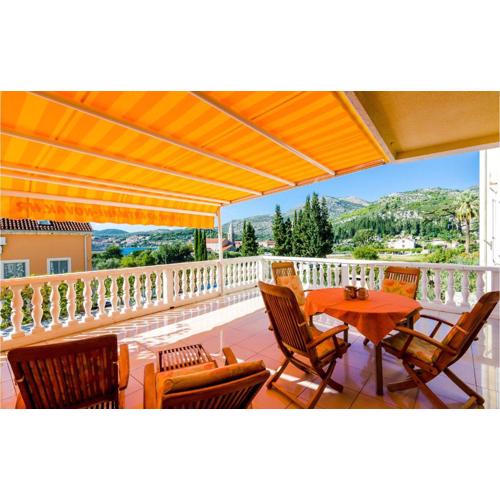 Two-Bedroom Apartment In Slano