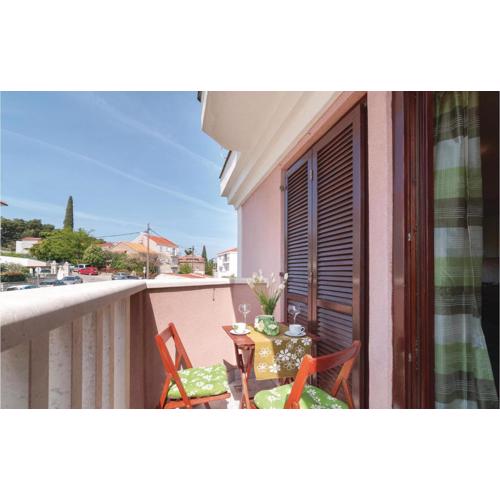 Two-Bedroom Apartment In Split