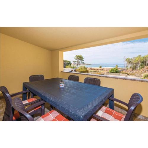 Two-Bedroom Apartment In Vir
