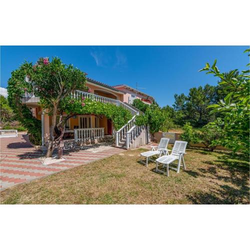 Two-Bedroom Apartment In Vir