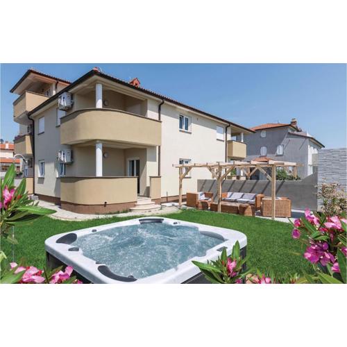 Two-Bedroom Apartment In Vodnjan