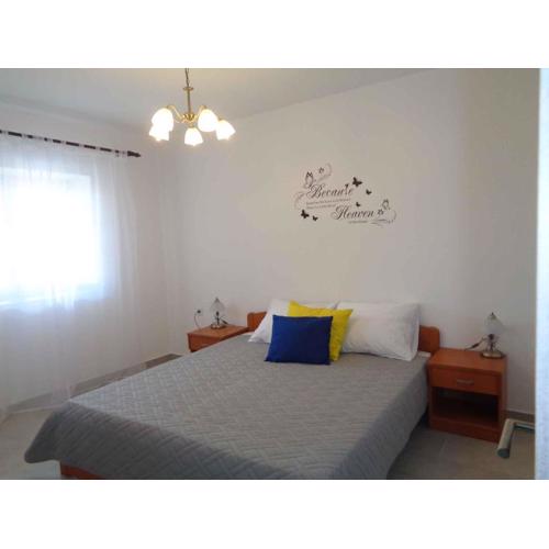 Two-Bedroom Apartment Lopar near Sea 2
