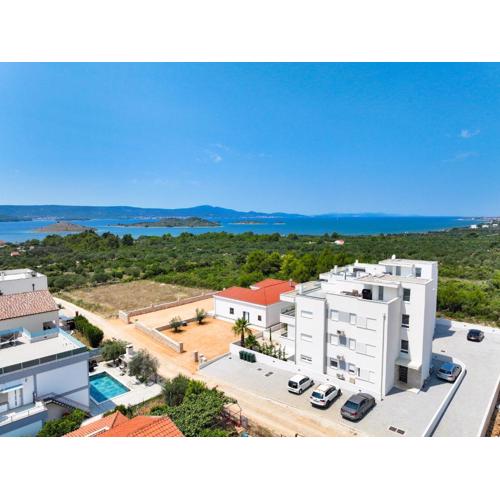 Two bedroom apartment with a sea view in a quiet area