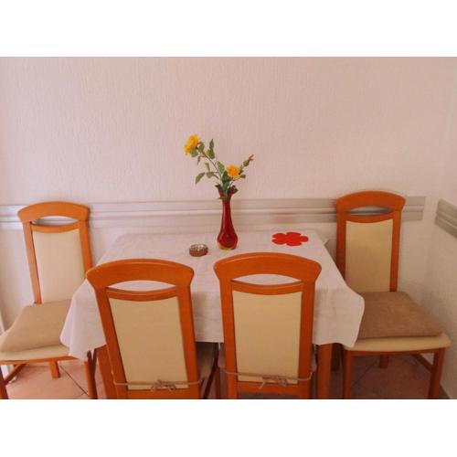 Two Bedroom Apartment with Balcony and Sea View