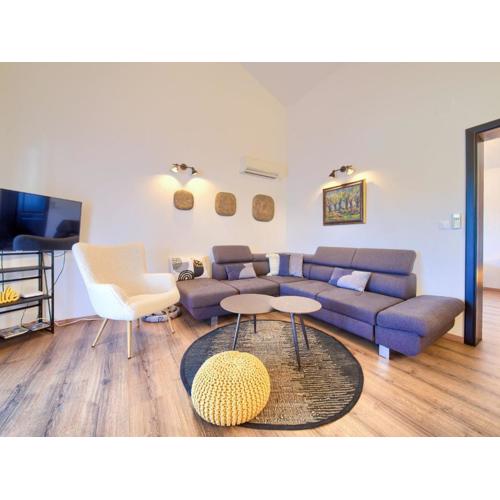 Two Bedroom Apartment with Terrace and Sea View