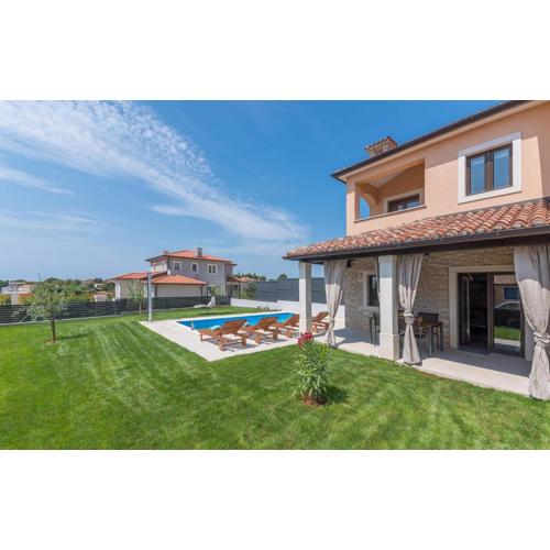Two bedroom family house Danica