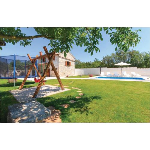 Two-Bedroom Holiday Home 0 In Filipana