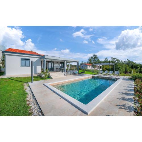 Two-Bedroom Holiday Home In Barban