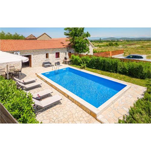 Two-Bedroom Holiday Home In Lisane Tinjske
