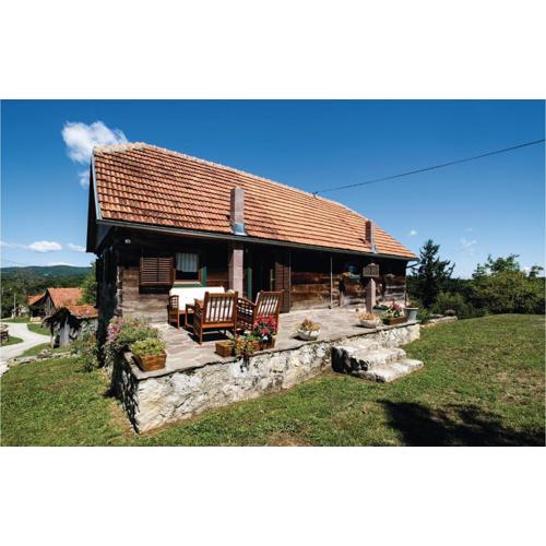 Two-Bedroom Holiday Home In Ozalj