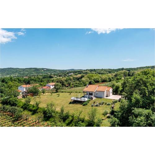Two-Bedroom Holiday Home In Rakotule