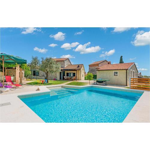 Two-Bedroom Holiday Home Sarici With An Outdoor Swimming Pool 08