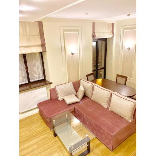 Two-bedroom on Lesi Ukrainky
