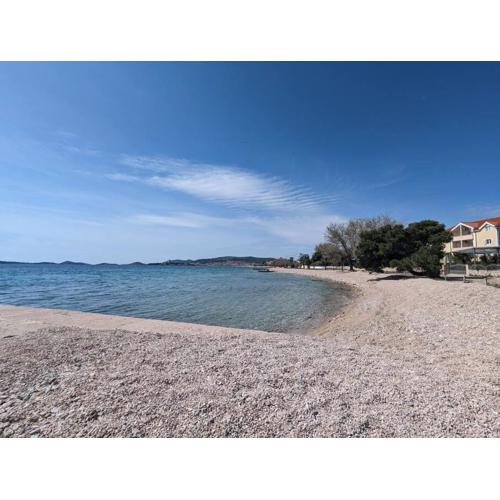Two bedrooms apartment 50m from the beach
