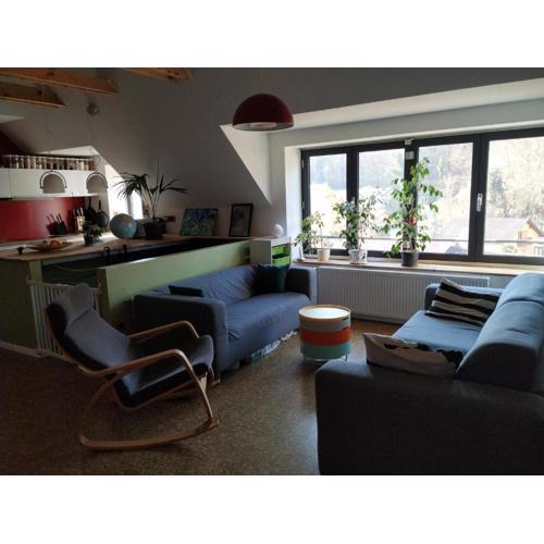 Two Flowers Apartments