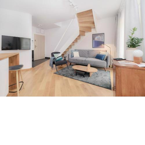 Two Level Apartment 2WATERS by Noclegi Renters