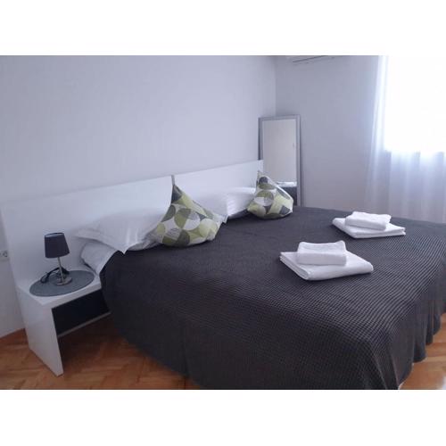 Two-room apartment close to center