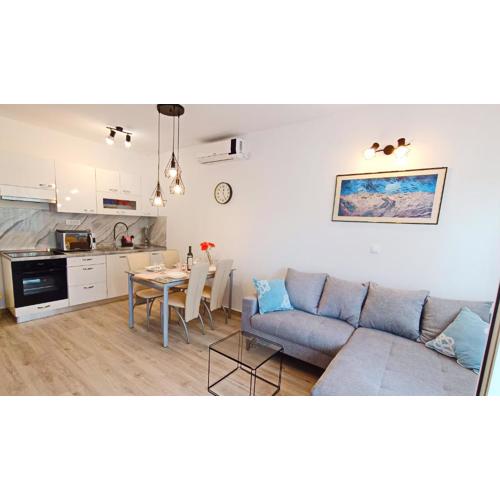 Two Sisters Apartments