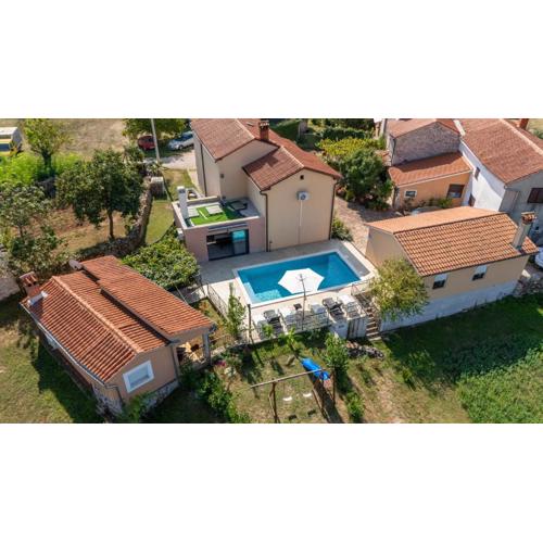 Two Stone Houses Iva