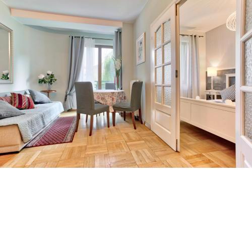 Tyzenhauz Apartments Lobzowska Street