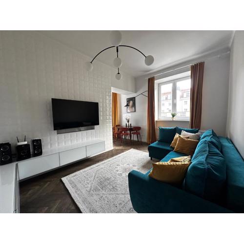Under Copernicus Old Town Apartment